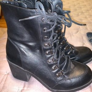 Black Guess military boots